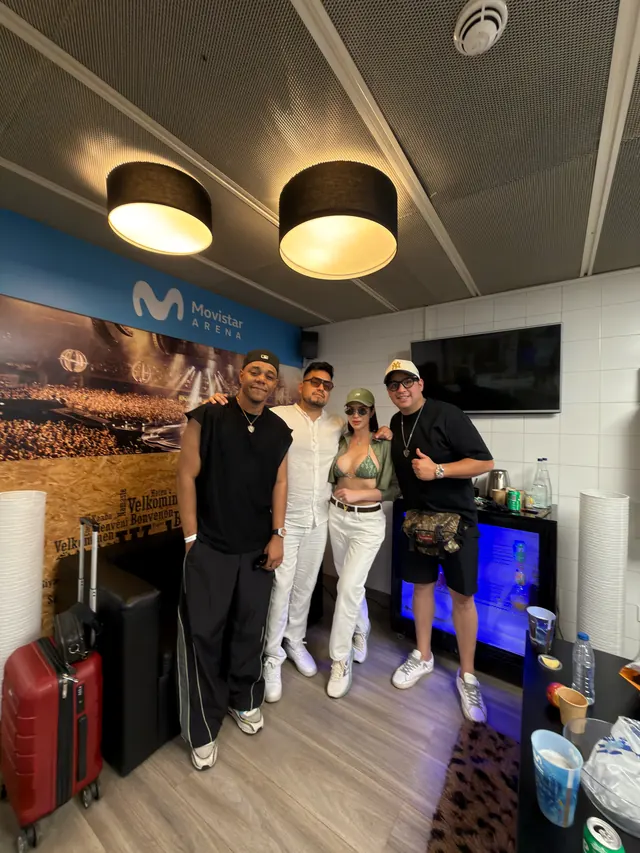 En el backstage del concierto de Farruko en Madrid